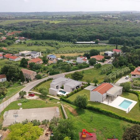 Vila Nauta - Luxury In Vintijan, Near Pula エクステリア 写真