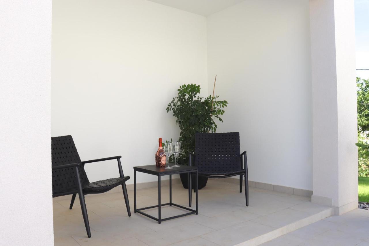 Vila Nauta - Luxury In Vintijan, Near Pula エクステリア 写真