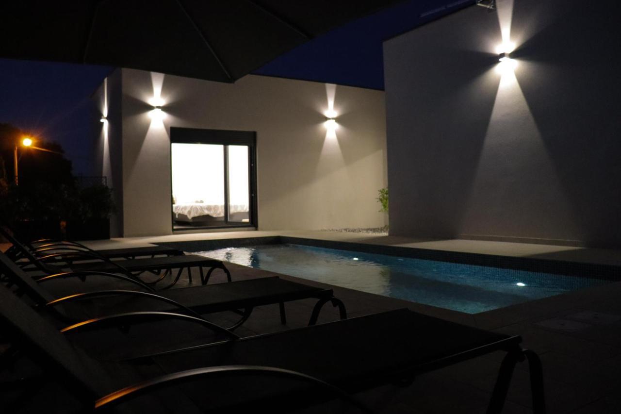 Vila Nauta - Luxury In Vintijan, Near Pula エクステリア 写真